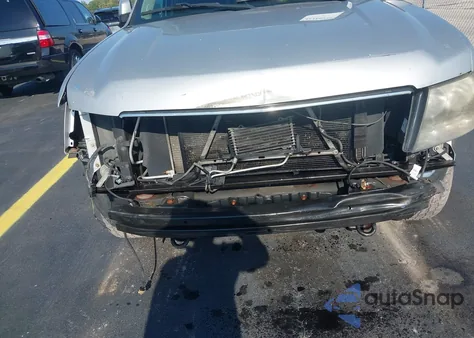 2011 Chevrolet Suburban 1500 Lt1 из США, поврежденный, VIN 1GNSKJE31BR242863